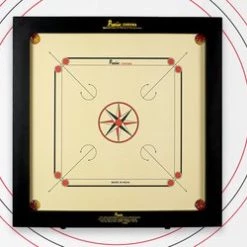 Precise Carrom Precise Super Satin 82x82 Cm - 8 Kgs - 6 Mm - Carrom Bord - Compleet Met Striker Poeder Schijven - Made In India Top Kwaliteit Klasse En Geweldig