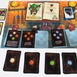 Iello The Big Book Of Madness - Co Peratief Deck-building Bordspel - Engelstalige Uitgave -spellen-voor-volwassenen Verkoopwinkel 550x298 2