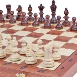 Chess The Game - Klassiek Schaakspel - Middelgroot Klassiek Houten Schaakbord Met Schaakstukken