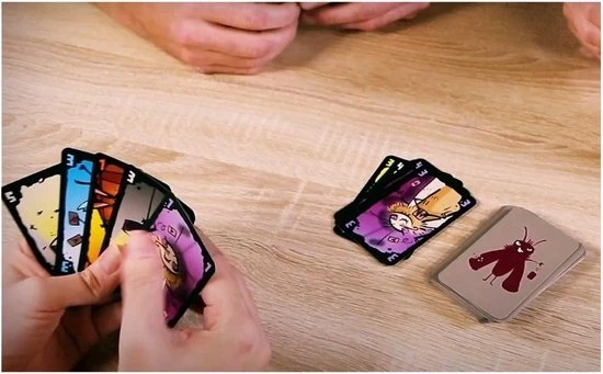 999 Games Spellenbundel - Kaartspel - 2 Stuks - Vlotte Geesten & Valse Motten 8 999 Games Spellenbundel - Kaartspel - 2 Stuks - Vlotte Geesten & Valse Motten - Afbeelding 8