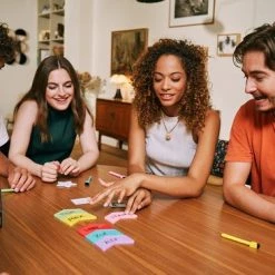 Repos Production Fun Facts - Kaartspel -spellen-voor-volwassenen Verkoopwinkel 550x366 1