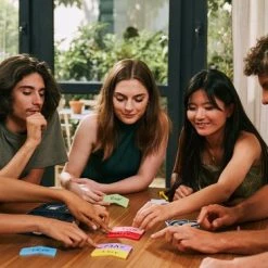 Repos Production Fun Facts - Kaartspel -spellen-voor-volwassenen Verkoopwinkel 550x366 2