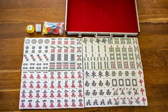 Merkloos Professioneel 42mm XXL Competitie Kwaliteit Mahjong Acryl Majiang Met Aluminium Doos 6 Merkloos Professioneel 42mm XXL Competitie Kwaliteit Mahjong Acryl Majiang Met Aluminium Doos - Afbeelding 6