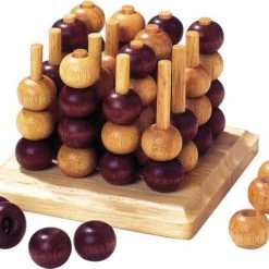 Goki TIC TAC TOE 3D 13.5x13.5x8.5cm, Rubberboomhout, 8+