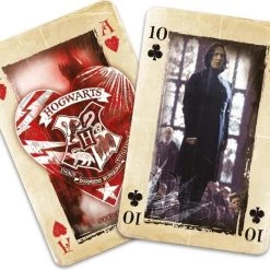 Winning Moves Harry Potter Speelkaarten 17 Winning Moves Harry Potter Speelkaarten -spellen-voor-volwassenen Verkoopwinkel 550x452 1