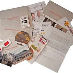 Escapekisten - Murder Mystery - Flight 9201 - Escape Game Voor Thuis - Escape Room - Spel Voor Volwassenen 7 Escapekisten - Murder Mystery - Flight 9201 - Escape Game Voor Thuis - Escape Room - Spel Voor Volwassenen -spellen-voor-volwassenen Verkoopwinkel 550x452 3