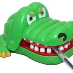 Furn4All Bijtende Krokodil - Kinderspel - Shotspel - Drankspel - Groene Krokodil 5 Furn4All Bijtende Krokodil - Kinderspel - Shotspel - Drankspel - Groene Krokodil -spellen-voor-volwassenen Verkoopwinkel 550x459 1