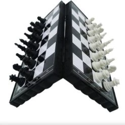 Miro Ecommerce Opvouwbaar Schaakbord - Mini Schaak Bord Schaakspel Met Schaakstukken Schaakspellen Magnetisch - Draagbaar 6 Miro Ecommerce Opvouwbaar Schaakbord - Mini Schaak Bord Schaakspel Met Schaakstukken Schaakspellen Magnetisch - Draagbaar -spellen-voor-volwassenen Verkoopwinkel 550x514 7