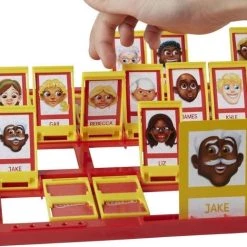 Hasbro Spellenbundel - 2 Stuks - Wie Is Het & Halli Galli -spellen-voor-volwassenen Verkoopwinkel 550x519 7