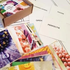 Liefsoppapier.nl Kernwaarden Set - Waarden Spel - Coachtool - Bloemen Associatiekaarten - Werkvorm | Liefs Op Papier -spellen-voor-volwassenen Verkoopwinkel 550x550 60