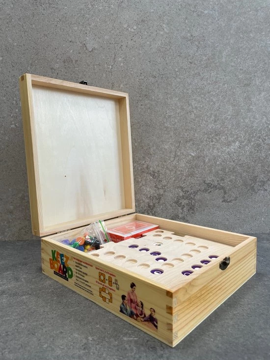 Merkloos Keezboard 4 Persoons Hout - Bordspel - Keezenspel - Keezen - Keezbord 3 Merkloos Keezboard 4 Persoons Hout - Bordspel - Keezenspel - Keezen - Keezbord - Afbeelding 3